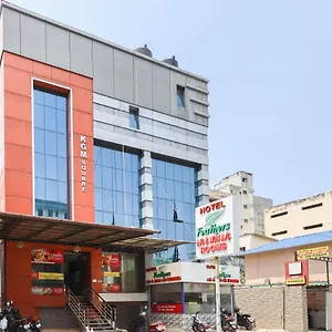 https://oyo-71307-feathers.kerala-hotels.net